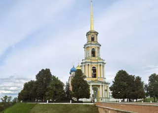 Мобильный квест «Макс Фактор — косметолог из Рязани»