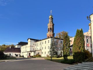 Трансфер из Рязани в музей Есенина, село Пощупово и Иоанно-Богословский монастырь
