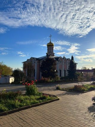 Трансфер из Рязани в музей Есенина, село Пощупово и Иоанно-Богословский монастырь
