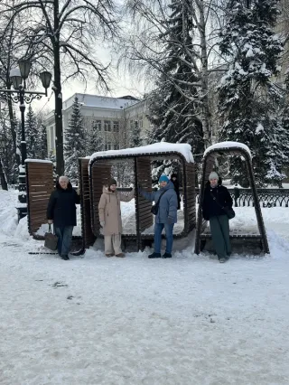 Три часа гостеприимства: обзорная с дегустациями в мини-группе (на минивэне)