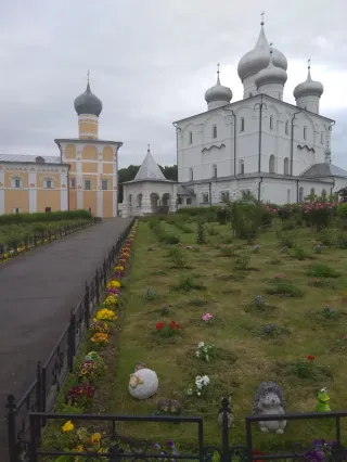 Три монастыря Великого Новгорода (на вашем автомобиле)