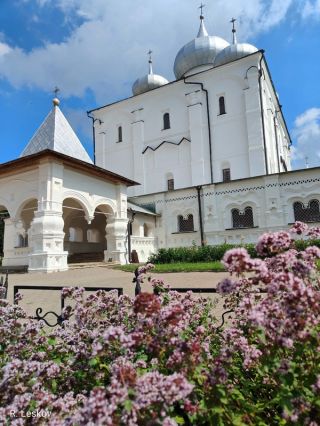 Три монастыря Великого Новгорода (на вашем автомобиле)