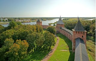 Кремль, Ярославово дворище и духовные святыни (на вашем авто)