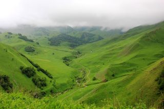 На джипе из Железноводска: Чегемские водопады, село Эльтюбю и озеро Гижгит