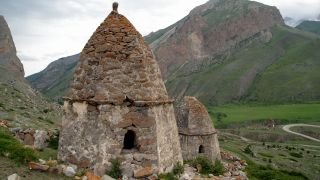 На джипе из Железноводска: Чегемские водопады, село Эльтюбю и озеро Гижгит