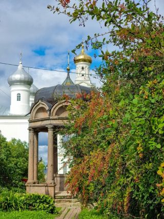 Святое Поозерье: Перынский скит и Юрьев монастырь (на вашем авто)