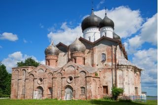 Святое Поозерье: Перынский скит и Юрьев монастырь (на вашем авто)