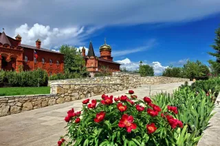 Сила святых мест: «Святые кустики» и Красный Ключ