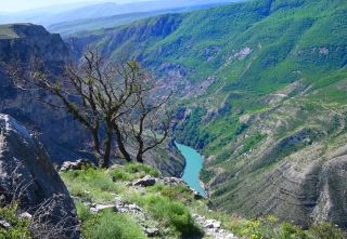 Из Каспийска — в Сулакский каньон и бархан Сарыкум
