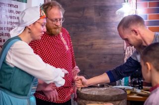 Музей каменных жерновов в Великом Новгороде