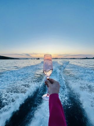 По Японскому морю — на прогулочном катере!