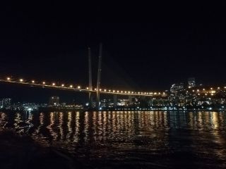 К маякам, островам и бухтам Владивостока — на скоростном катере