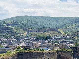 Дербент и каспийский монстр «Лунь» из Каспийска