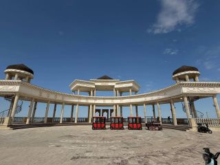 Дербент и каспийский монстр «Лунь» из Каспийска